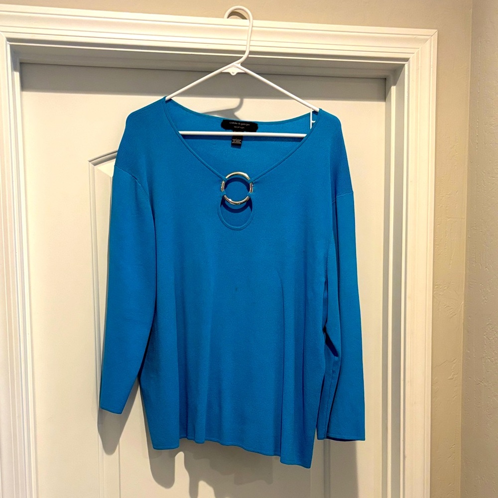 Cable & Gauge Vibrant Blue Blouse with Ring Accent 2x